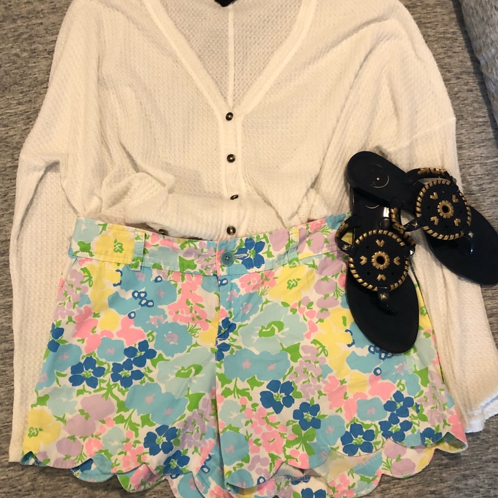 Lilly Pulitzer Scalloped Shorts